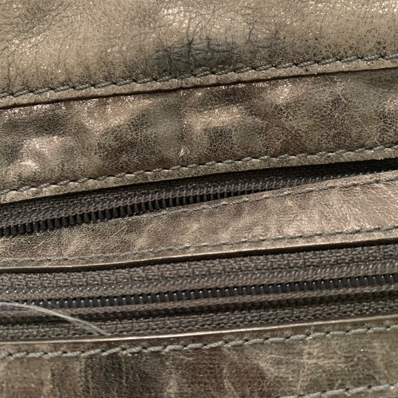 Michael Kors, champagne purse with silver accents - Picture 5 of 10